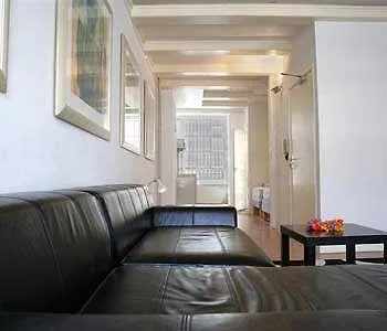 Ultraviolet Amsterdam